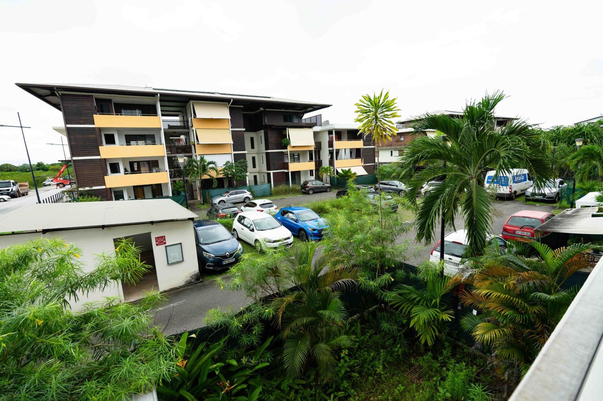 Hibiscus Standing- Appartement Cosy- 2 Chambres Climatisees- Cuisine Equipee- Wifi-Terrasse Cayenne Exterior photo